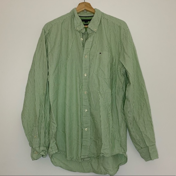 Tommy Hilfiger Long Sleeve Button Down Dress Shirt Classic Fit - Picture 1 of 4